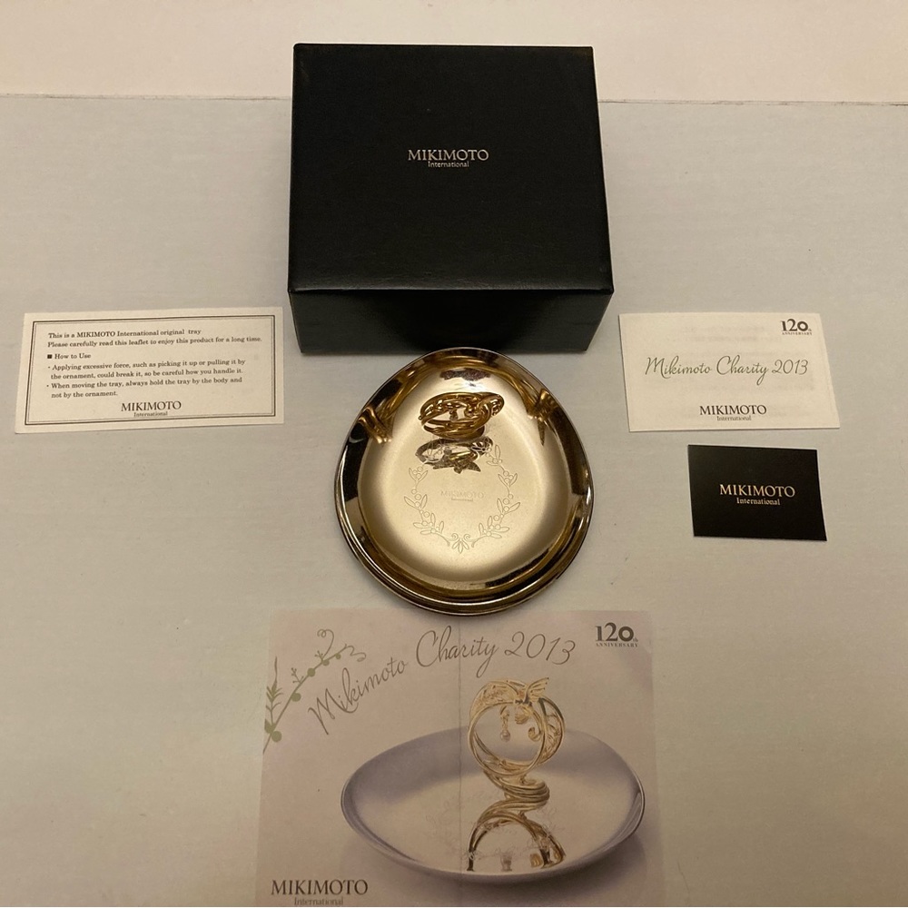 Mikimoto International, Charity 2013 tray, new - old stock, complete package